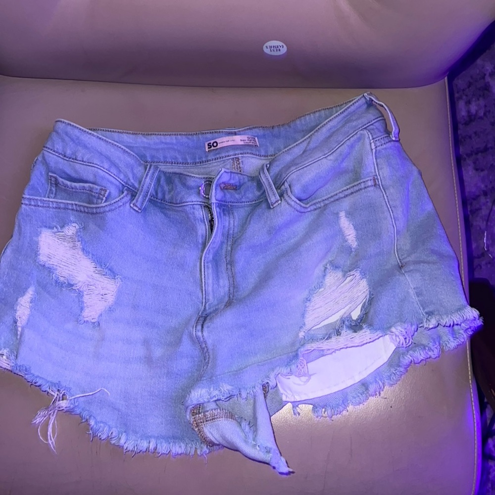 Im selling light blue jean shorts!